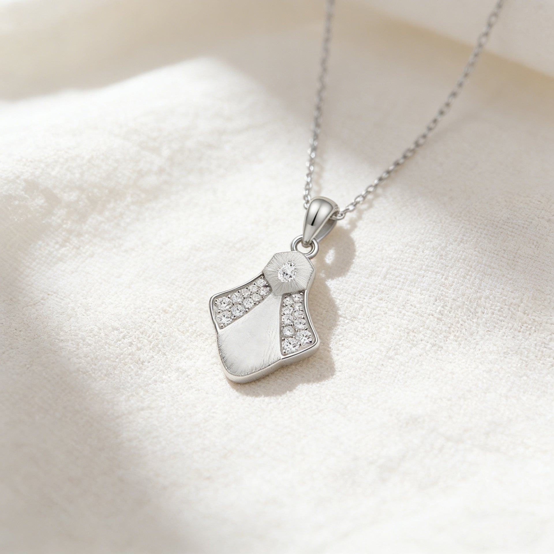 Italian Brushed Vintage Luxury Pear Cut Moissanite Necklace in 14K Gold Plated 925 Silver | Moisse & Silver Co. | #138 - Moisse & Silver Co.