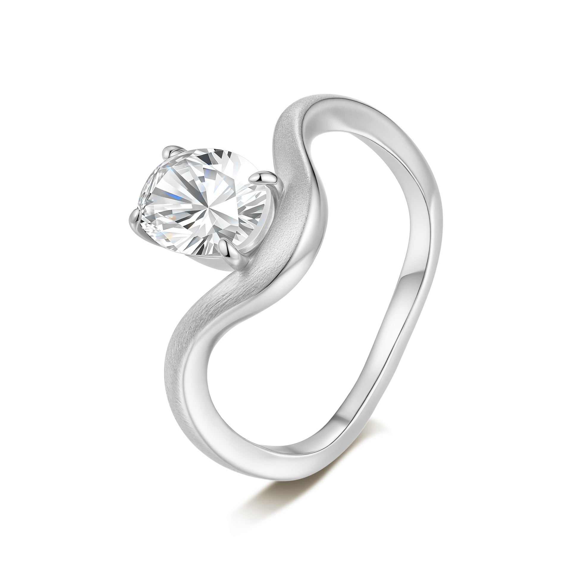 Italian Brushed Luxury Heart Moissanite Bracelet in 14K Gold Plated 925 Silver | Moisse & Silver Co. | #33 - Moisse & Silver Co.