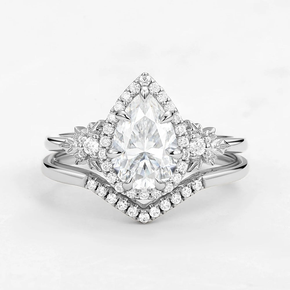 Vintage Halo Round Cut Moissanite Bridal Set S925 - Moisse & Silver Co.