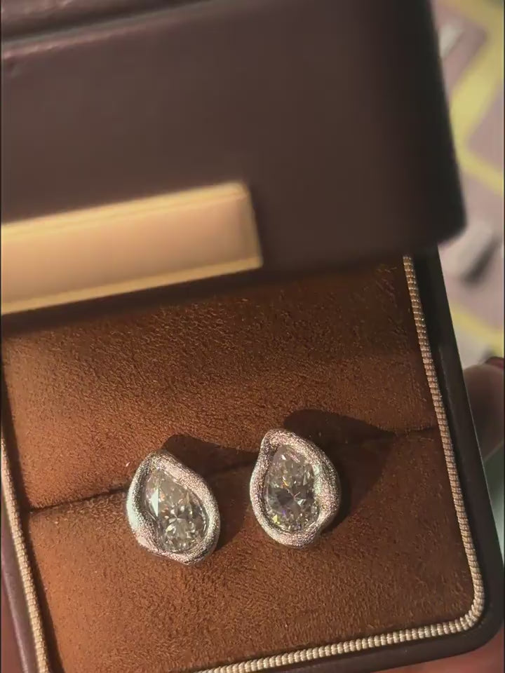 Italian Brushed Minimalist Luxury Moissanite Ring - 14K Gold Plated 925 Sterling Silver | MS-G4 in 14K Gold Plated 925 Silver | Moisse & Silver Co.